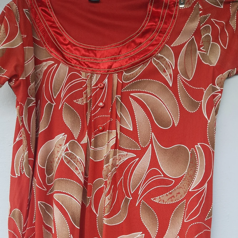 Imported Western Top Floral - Picture 2 of 5